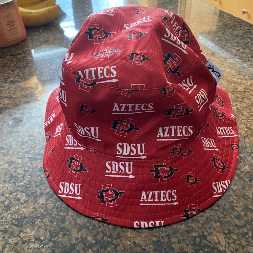 Red SDSU Aztecs Reversible Bucket Hat